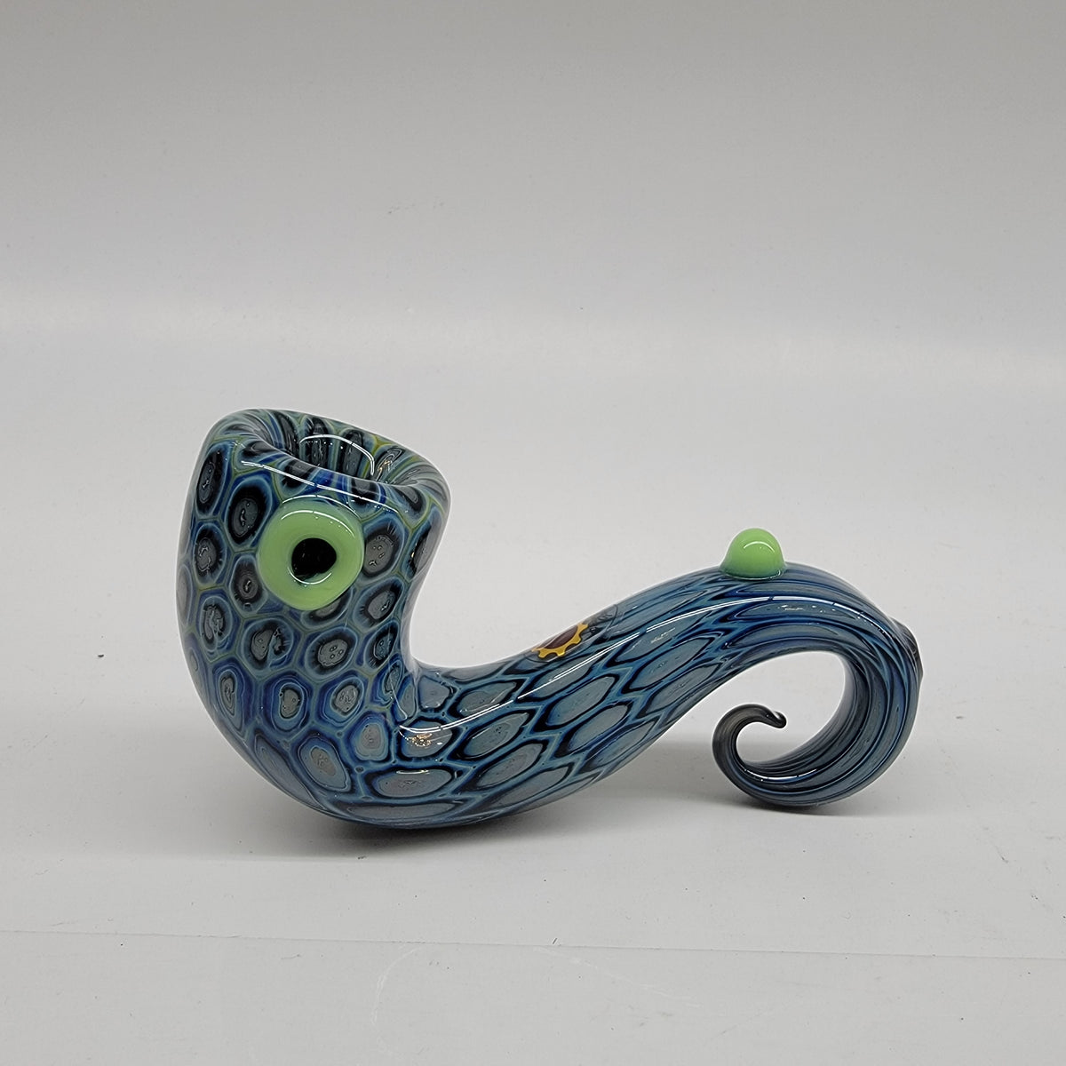 Bubble trap tentacle pipe
